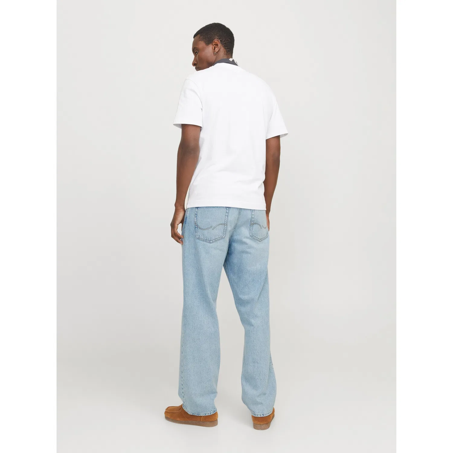 картинка Мужские джинсы свободного кроя Jack & Jones, Light Blue Washed от магазина Одежда+