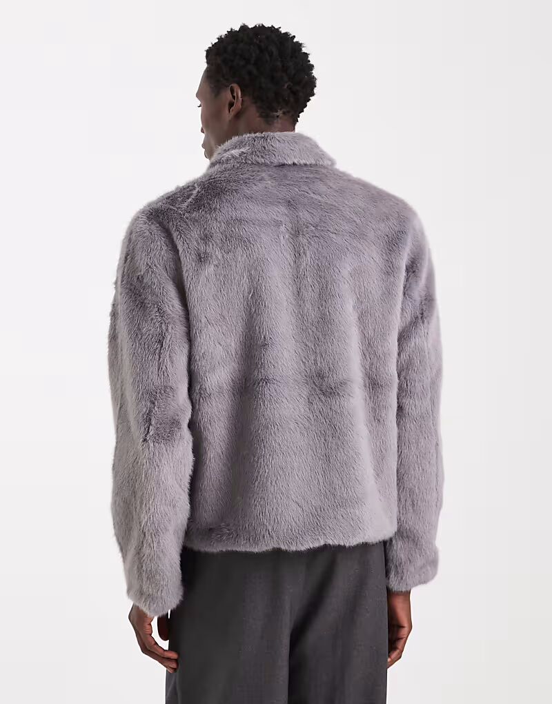 картинка Куртка из искусственного меха серого цвета Asos Design от магазина Одежда+