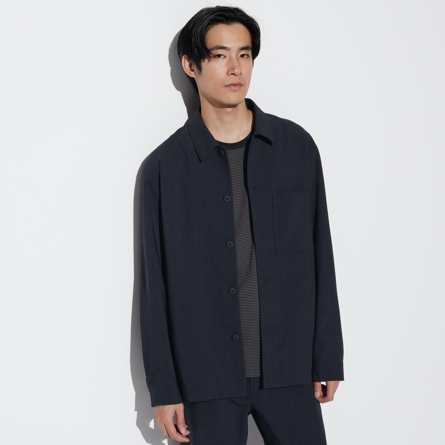 картинка Куртка UNIQLO miracle air (airsense) эластичная, 69 темно-синий от магазина Одежда+