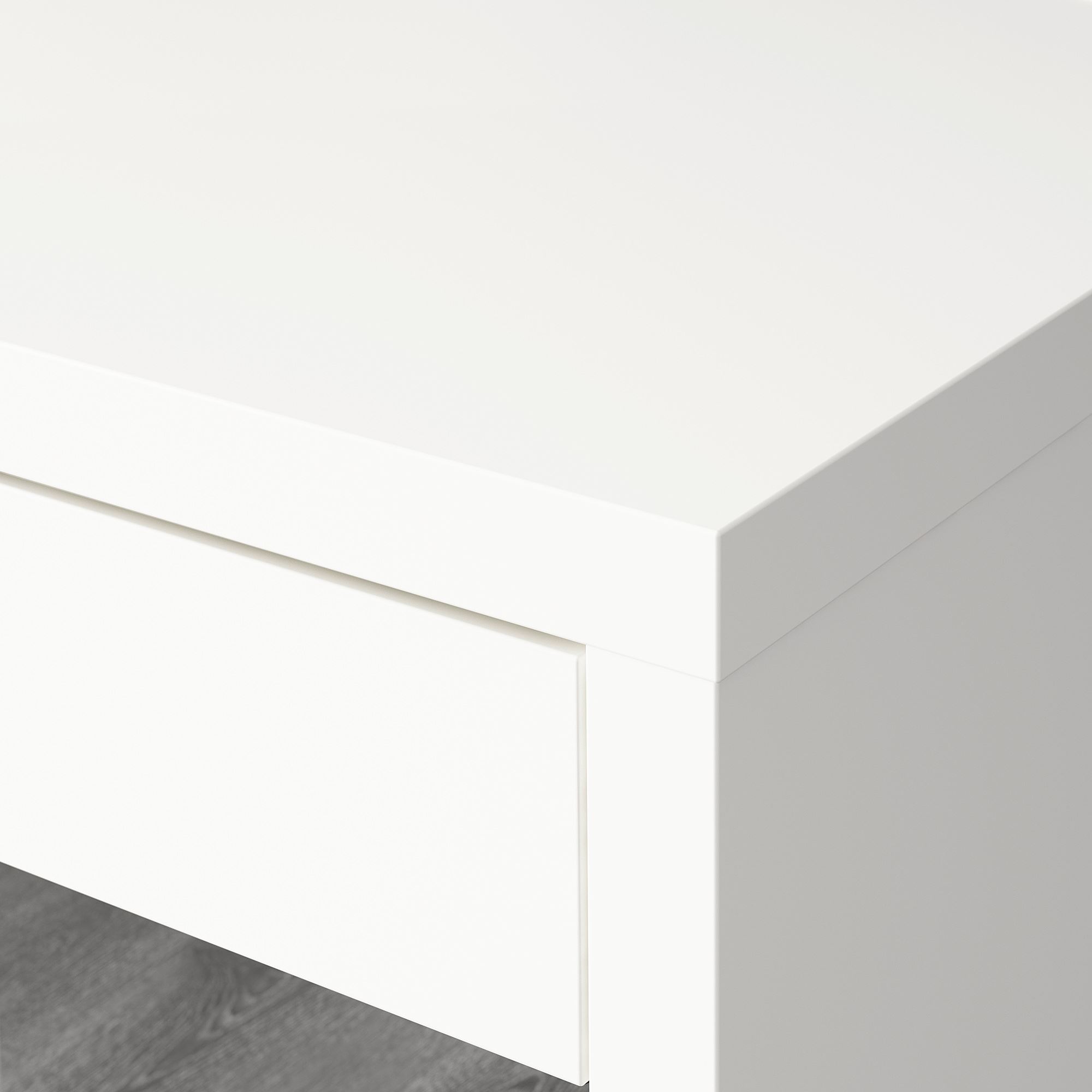 картинка Письменный стол IKEA MICKE, 73x50 см, белый от магазина Одежда+