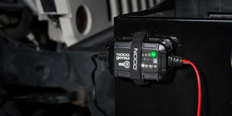 картинка Зарядное устройство NOCO Genius5 6/12V 5A от магазина Одежда+