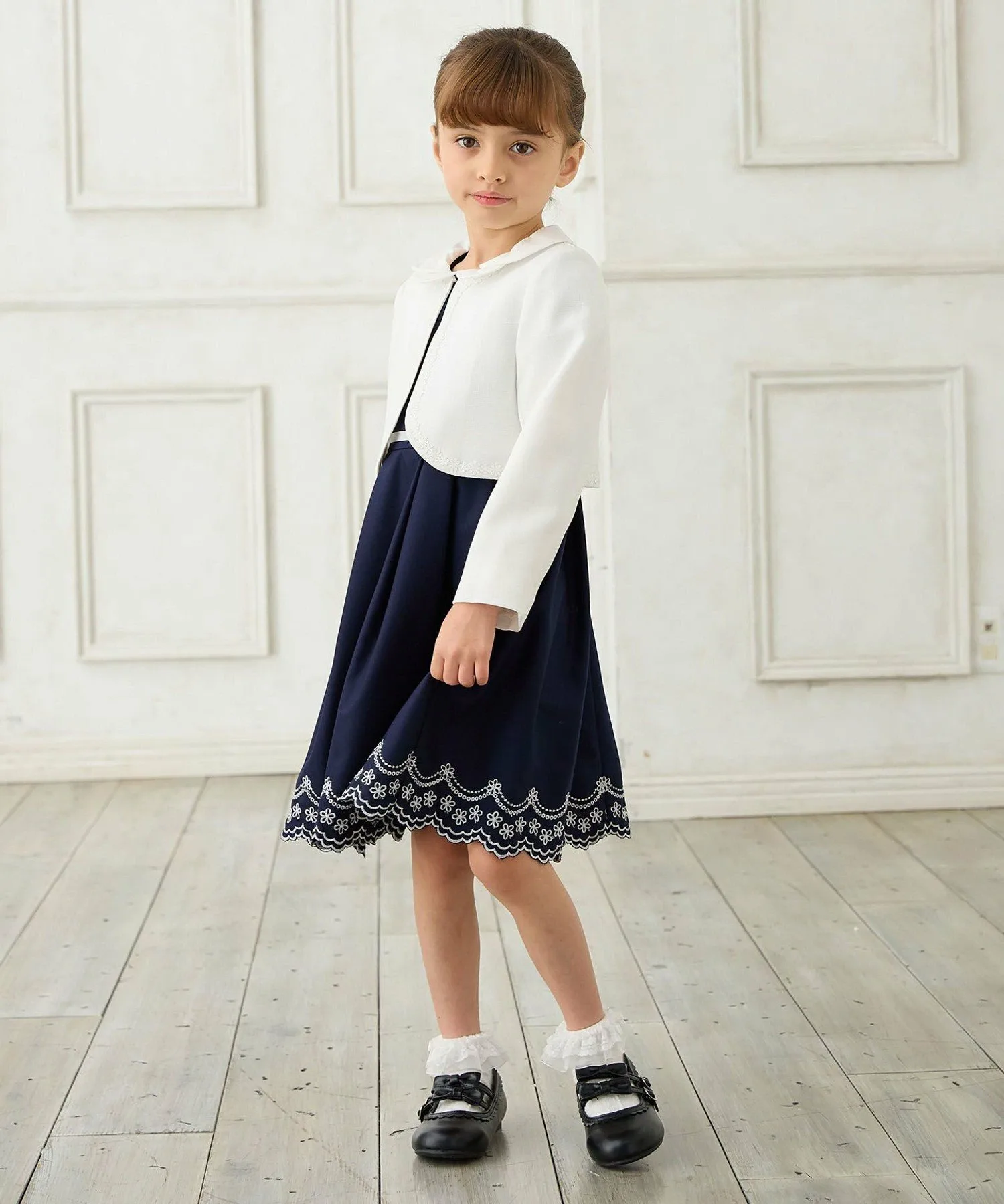 картинка Куртка + Платье с вышитым подолом ANY KIDS, Navy [075] от магазина Одежда+