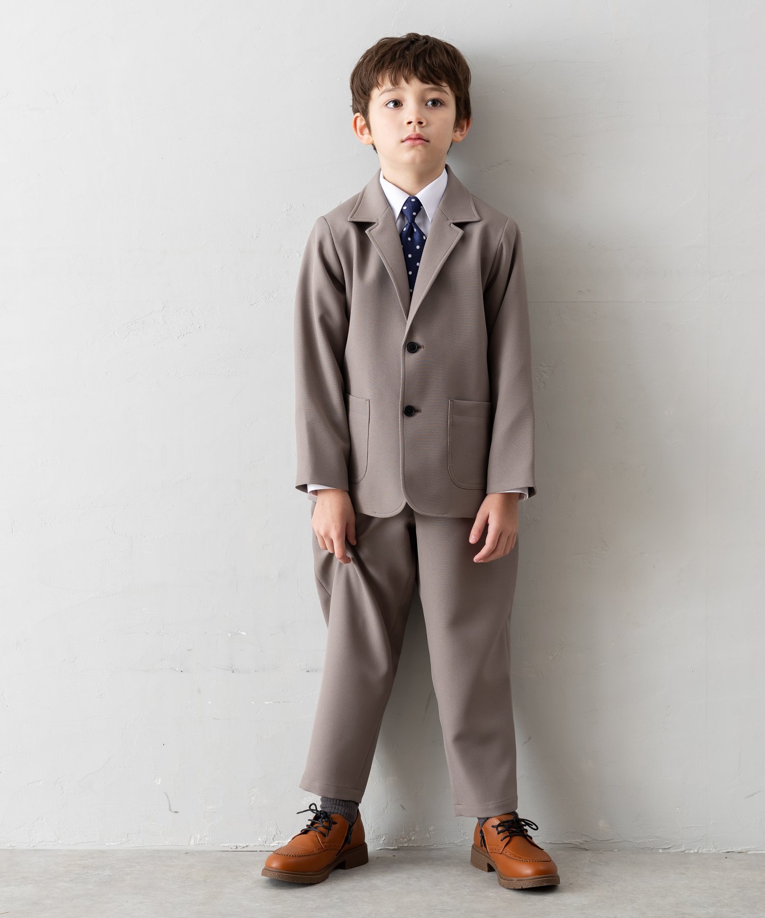 картинка Пиджак + длинные брюки + рубашка + галстук Btz Tokyo, beige от магазина Одежда+