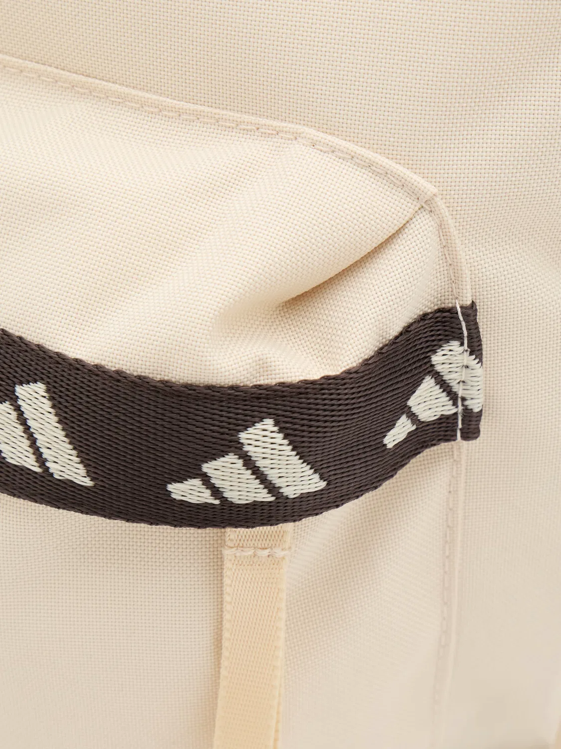 картинка Детский рюкзак спортивный Adidas, кремовый от магазина Одежда+