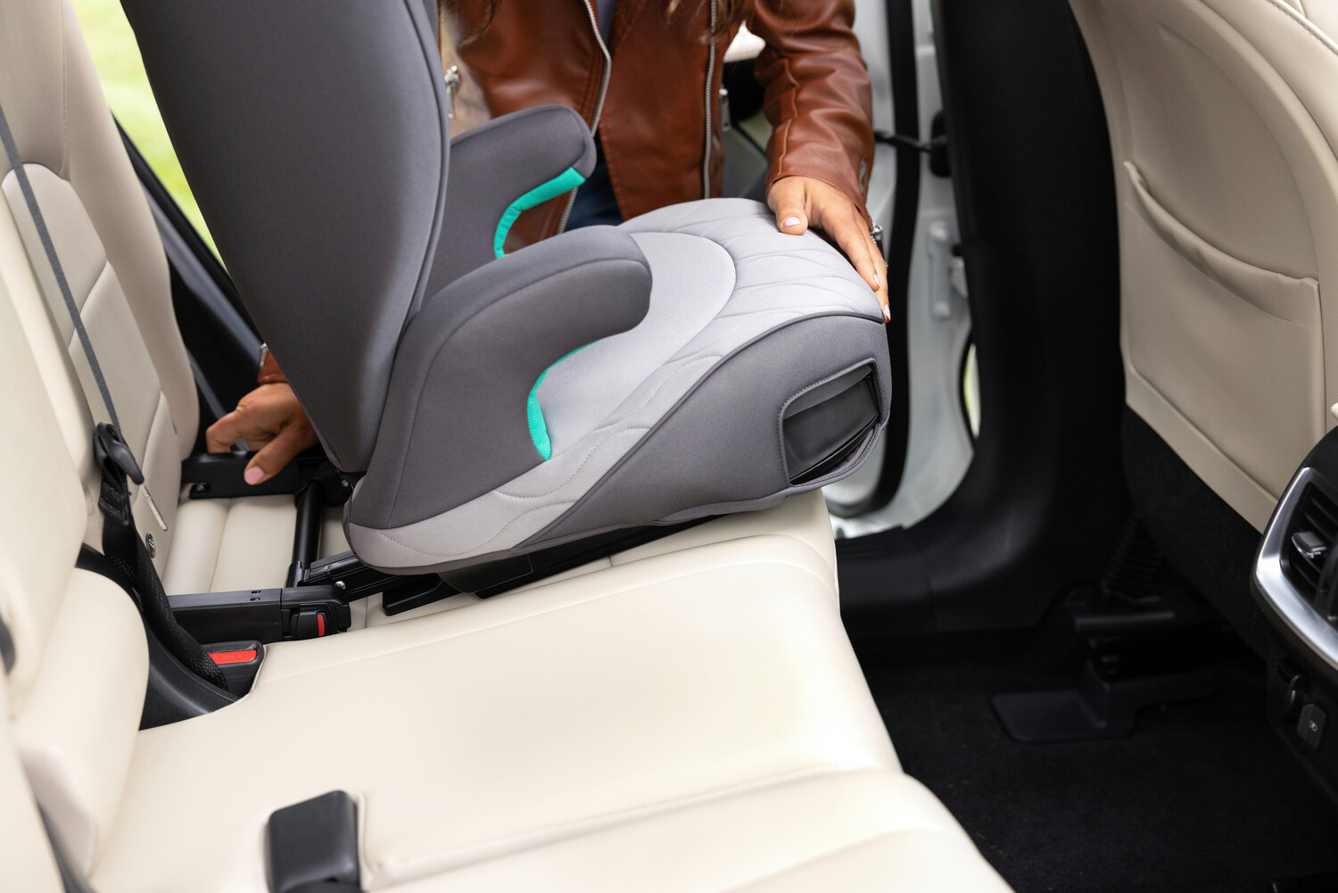 картинка Детское автокресло affix r129 Graco, черный от магазина Одежда+