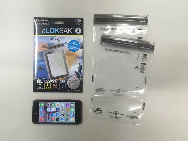 картинка Водонепроницаемый чехол для планшета «aLOKSAK» от Loksak от магазина Одежда+