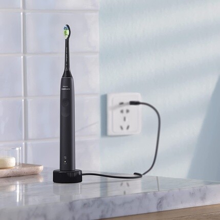 картинка Электрическая зубная щетка Philips Sonicare Series 3100, черная от магазина Одежда+