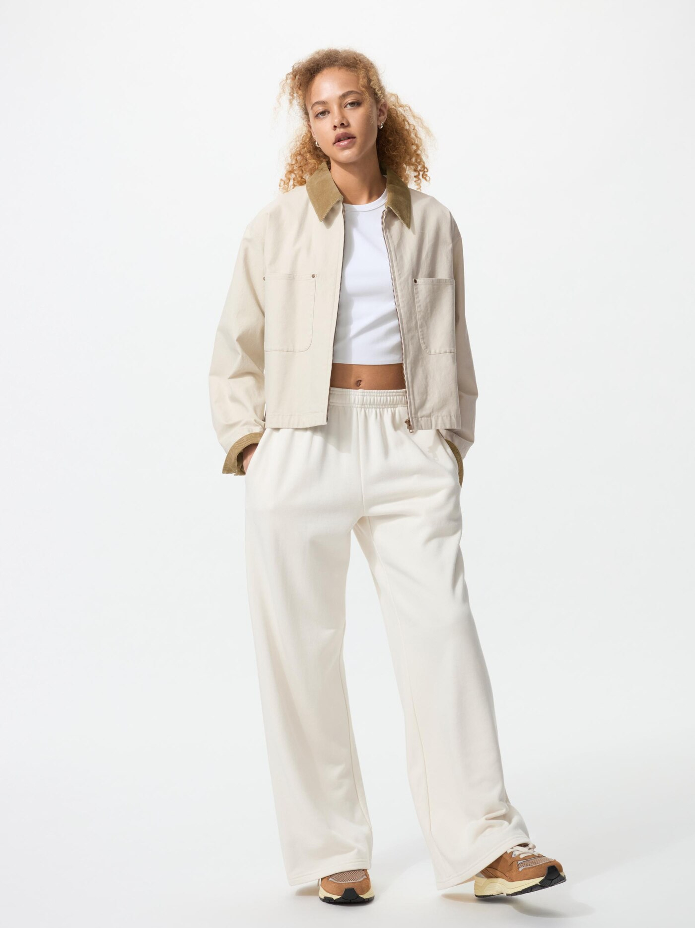 картинка Куртка-рубашка Uniqlo Zip-Up Short, кремовый от магазина Одежда+