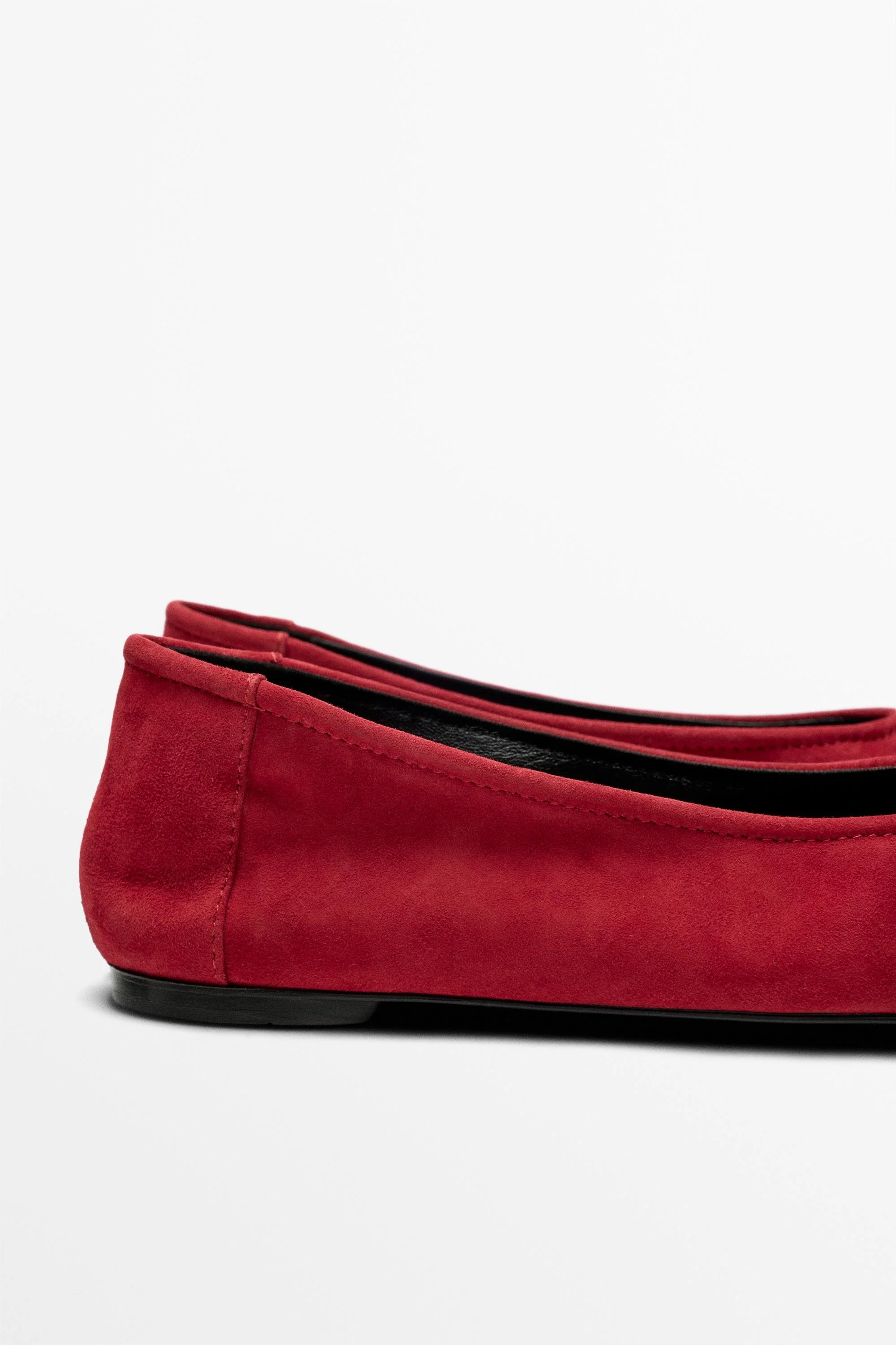 картинка Балетки женские Massimo Dutti Suede Round Toe, красный от магазина Одежда+