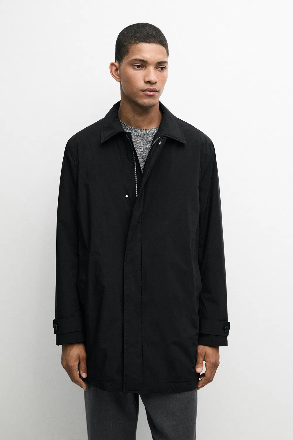 картинка Тренч Massimo Dutti, женский, черный от магазина Одежда+