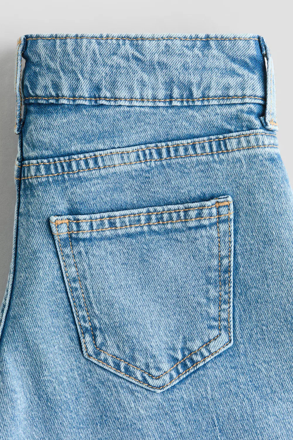картинка Широкие джинсы с низкой посадкой H&M, Denimblau от магазина Одежда+