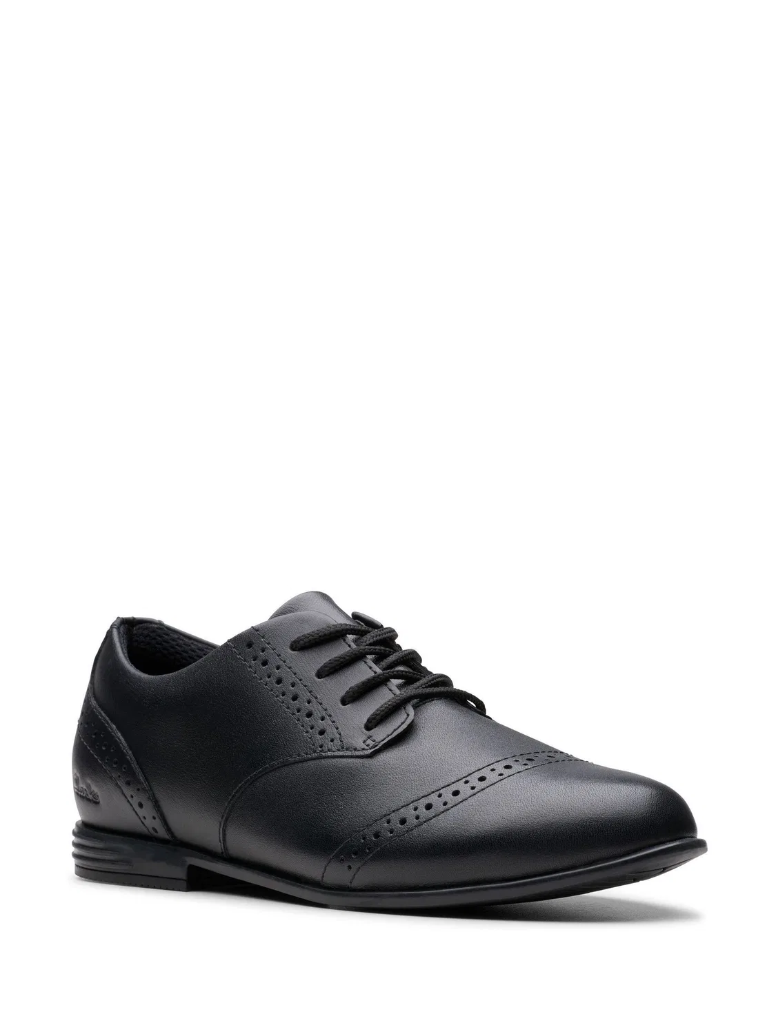 картинка Туфли Clarks Finja School Brogues, кожаные, черные от магазина Одежда+