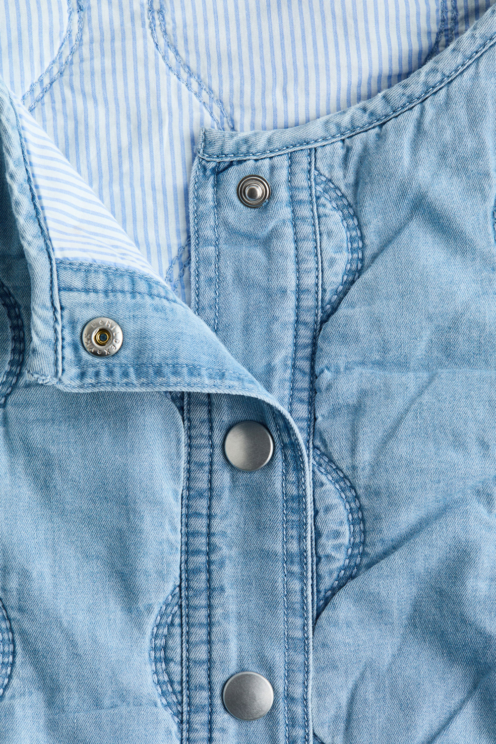 картинка Куртка H&M Quilted Denim, светло-синий от магазина Одежда+