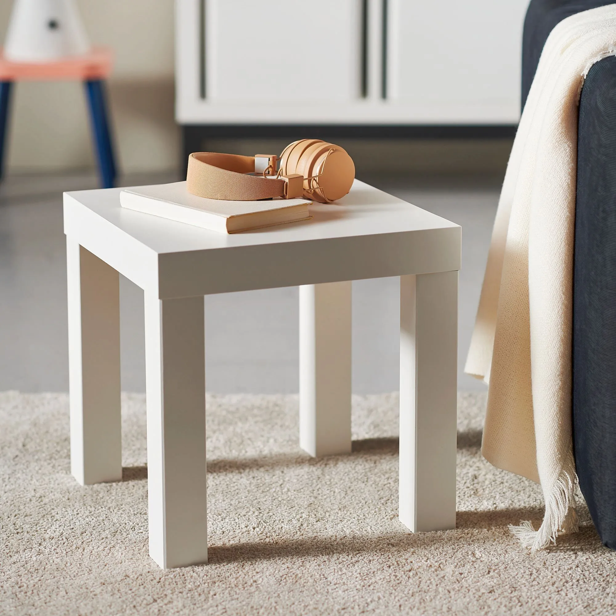 картинка Приставной столик, белый, 35x35 см, LACK IKEA от магазина Одежда+