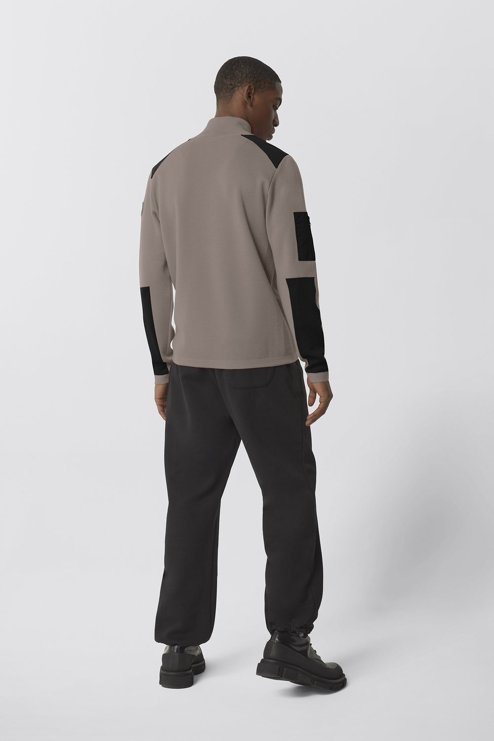 картинка Свитер Canada Goose Stormont ¼ Zip Black Label, Limestone от магазина Одежда+