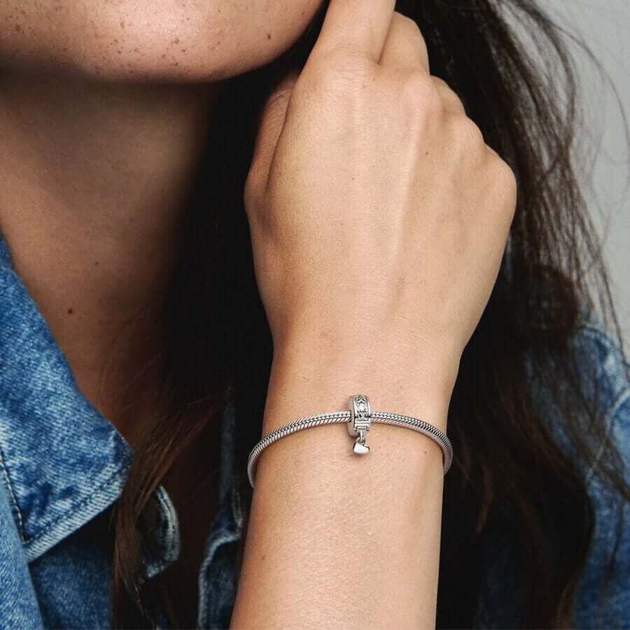 картинка Шарм-клипса Pandora Moments Family Always Pavé, серебро/прозрачный от магазина Одежда+