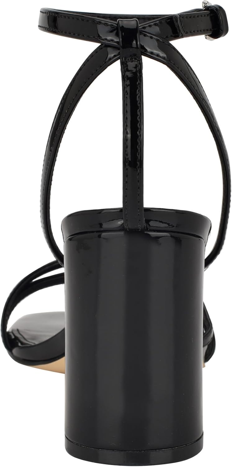 картинка Женские босоножки на каблуке Calvin Klein Quiva, Black Patent 001 от магазина Одежда+