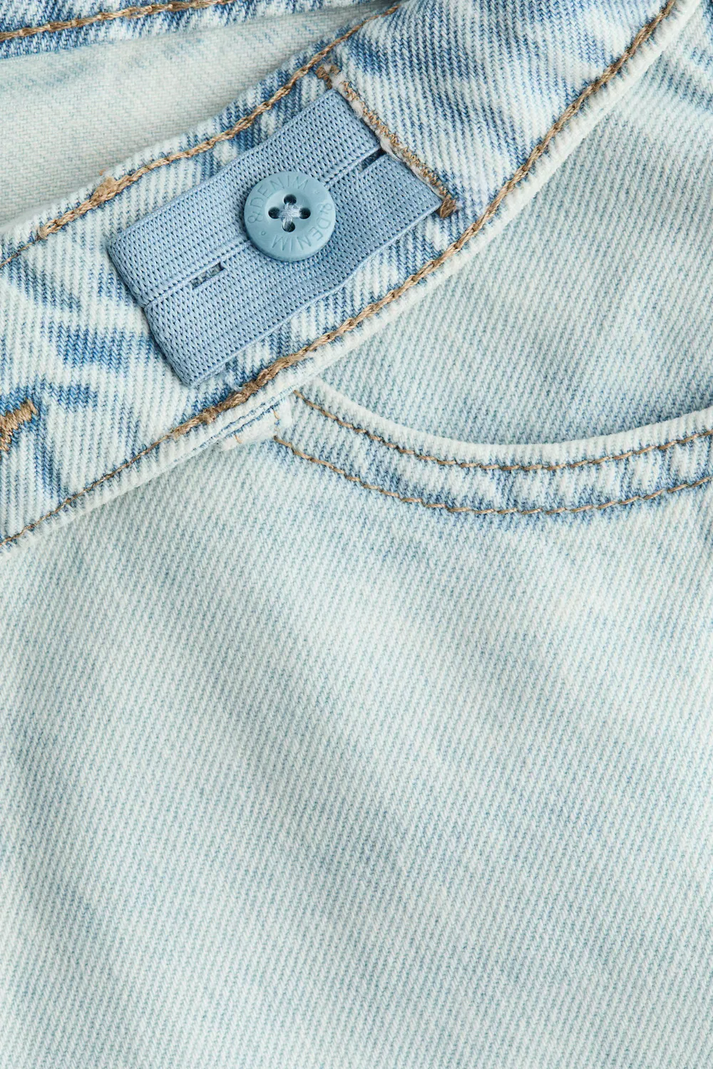 картинка Джинсовые шорты свободного кроя H&M, Helles Denimblau от магазина Одежда+