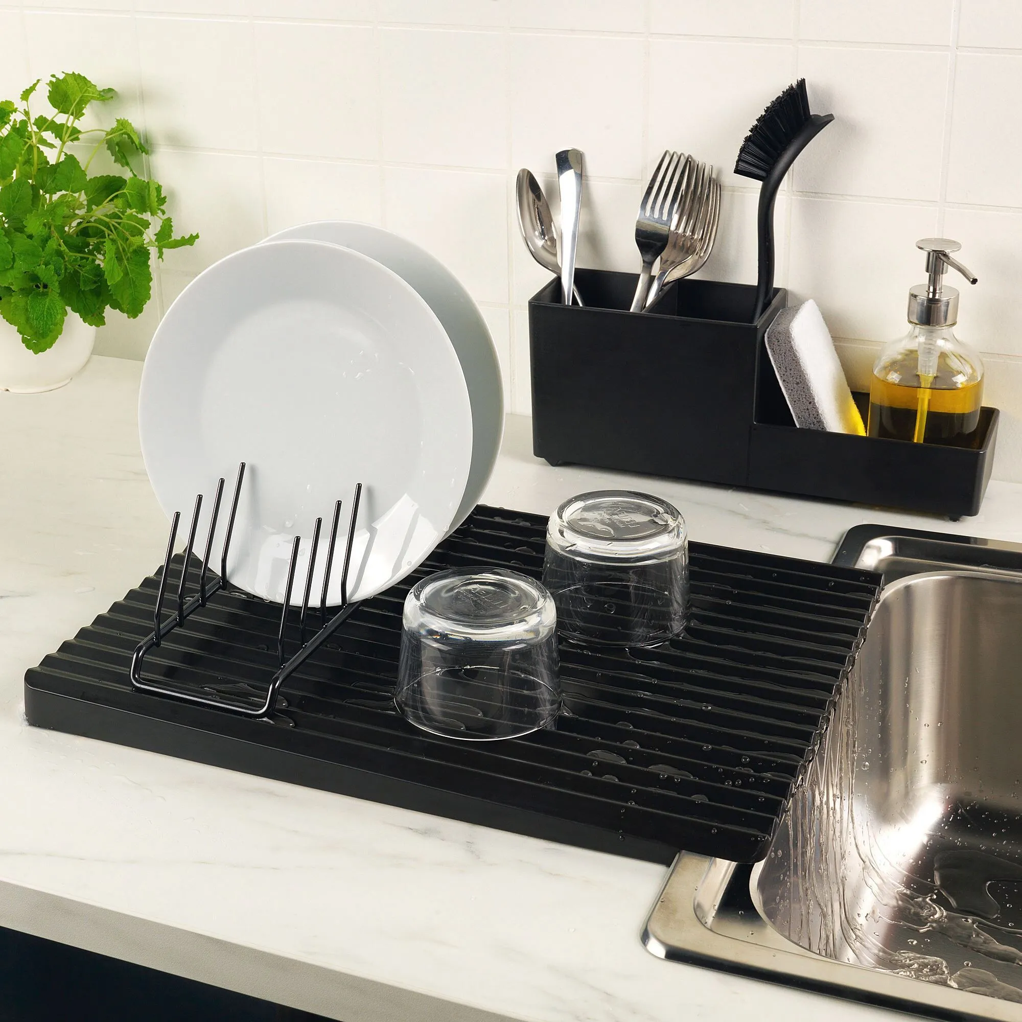 картинка Держатель тарелки черный RINNIG IKEA от магазина Одежда+