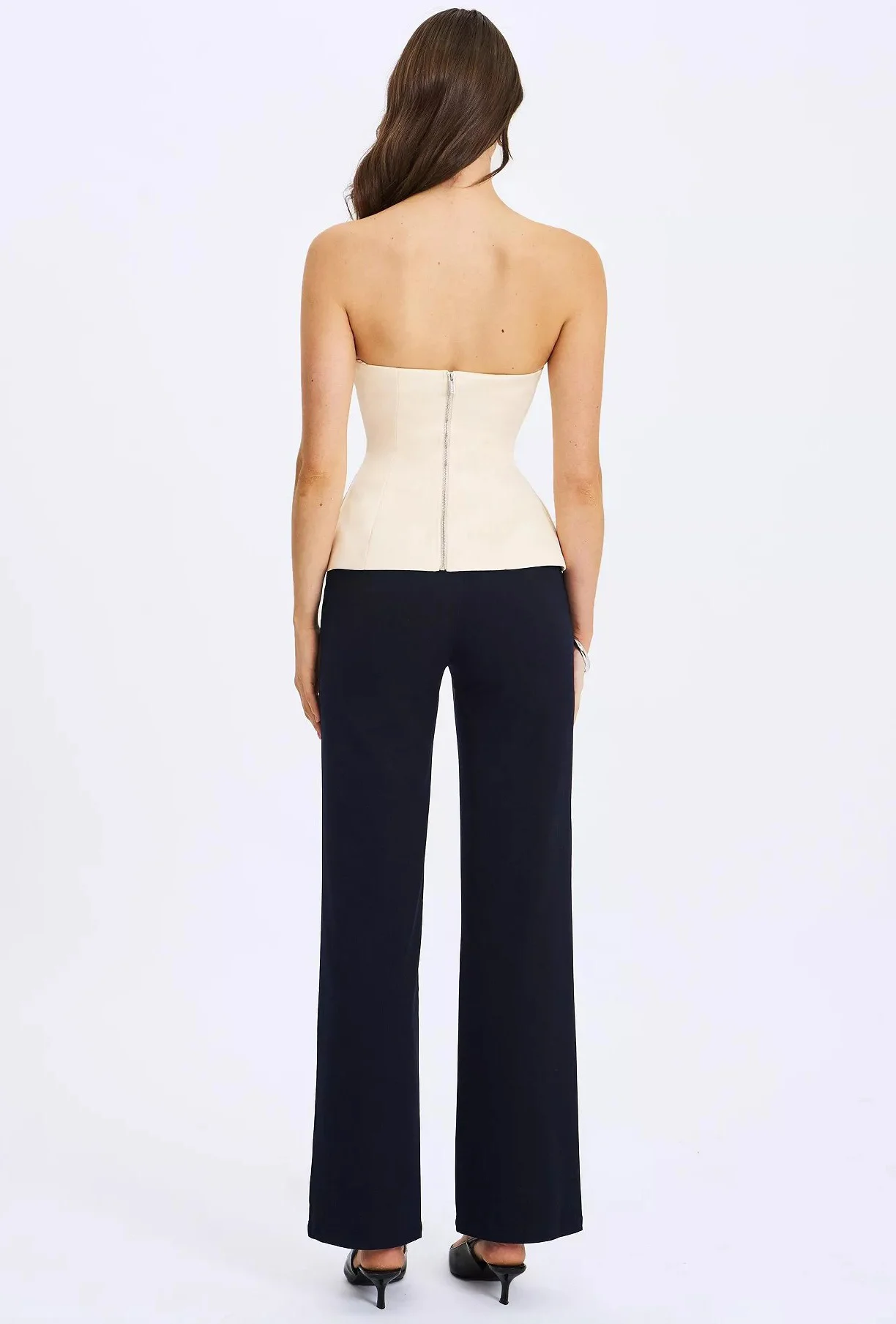 картинка Топ Miss Circle Yani Asymmetrical Lapel Sleeveless Peplum, слоновая кость от магазина Одежда+