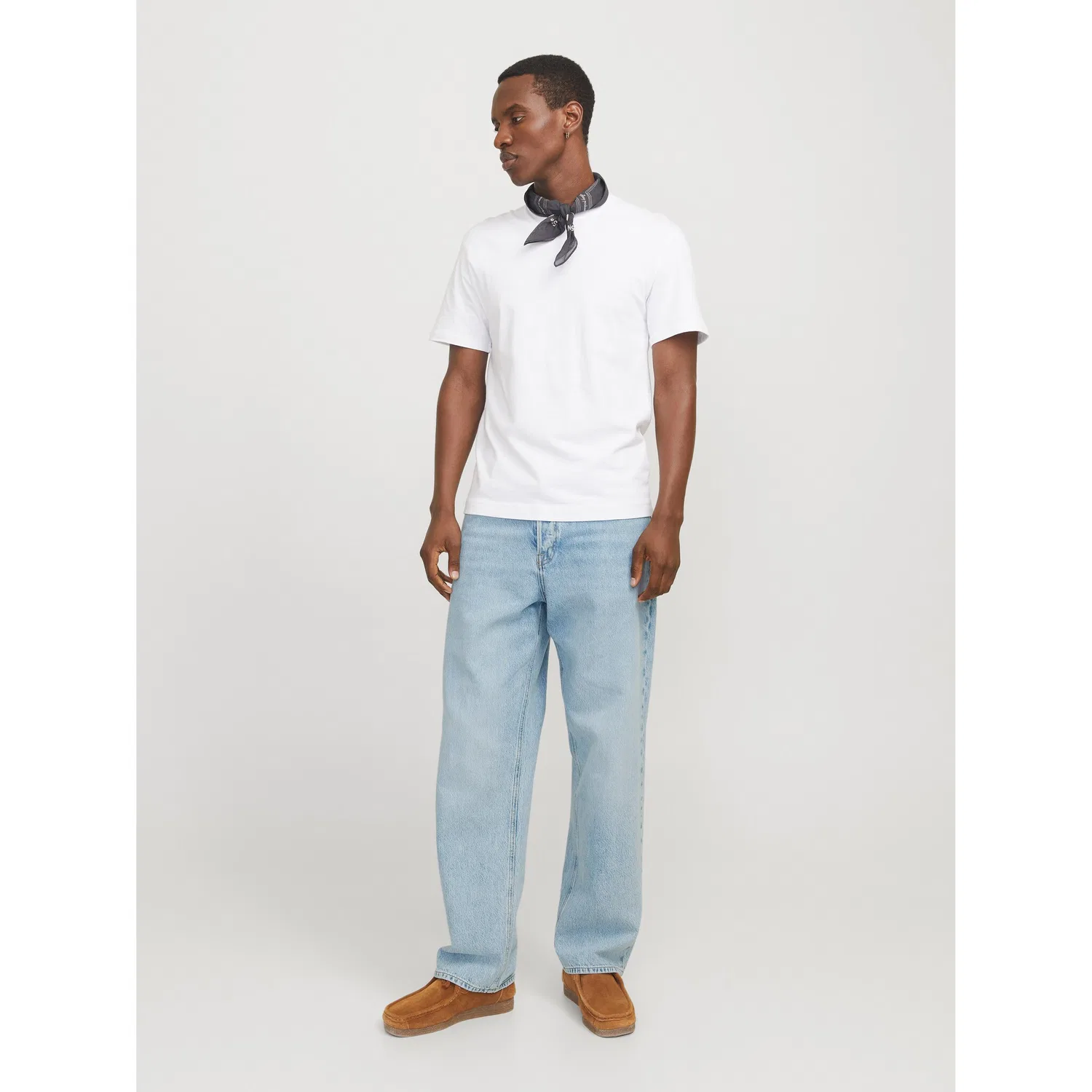 картинка Мужские джинсы свободного кроя Jack & Jones, Light Blue Washed от магазина Одежда+