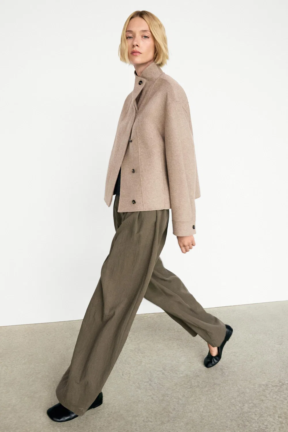картинка Короткий жакет Massimo Dutti Wool-Blend, серо-коричневый от магазина Одежда+