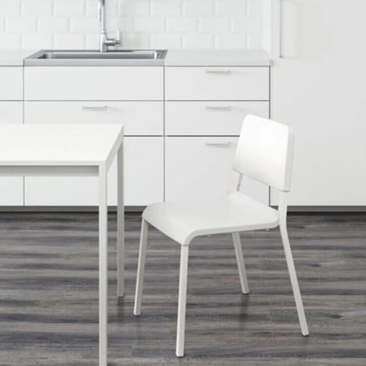 картинка Стул Ikea Teodores, белый от магазина Одежда+