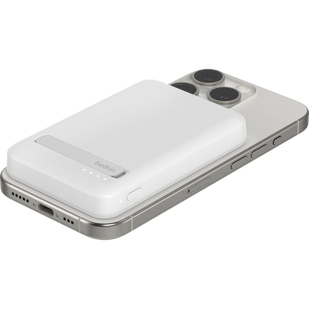 картинка Belkin BoostCharge Pro Magnetic Power Bank BPD006BTWH от магазина Одежда+
