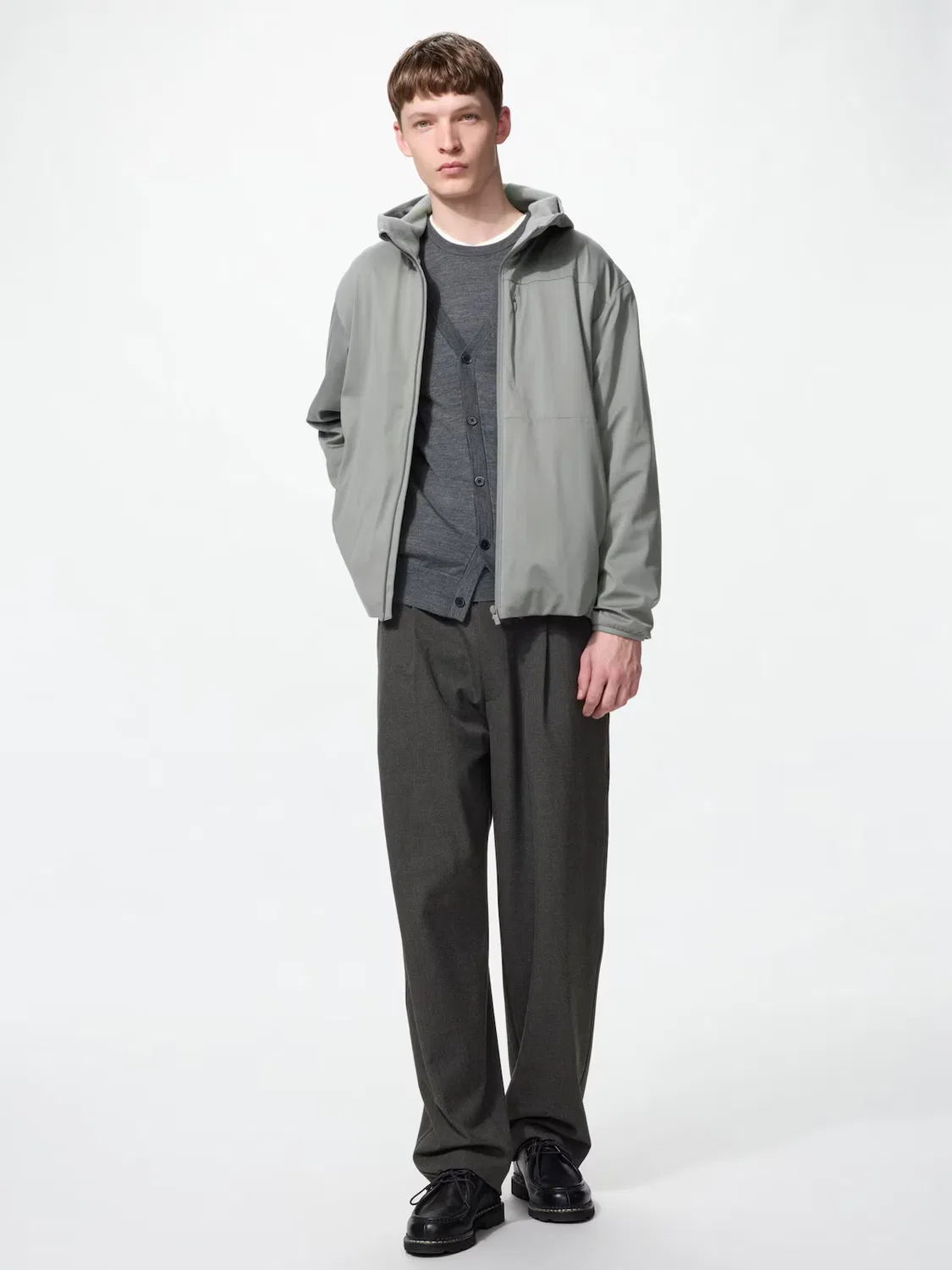 картинка Парка Uniqlo, ветрозащитная, серая от магазина Одежда+
