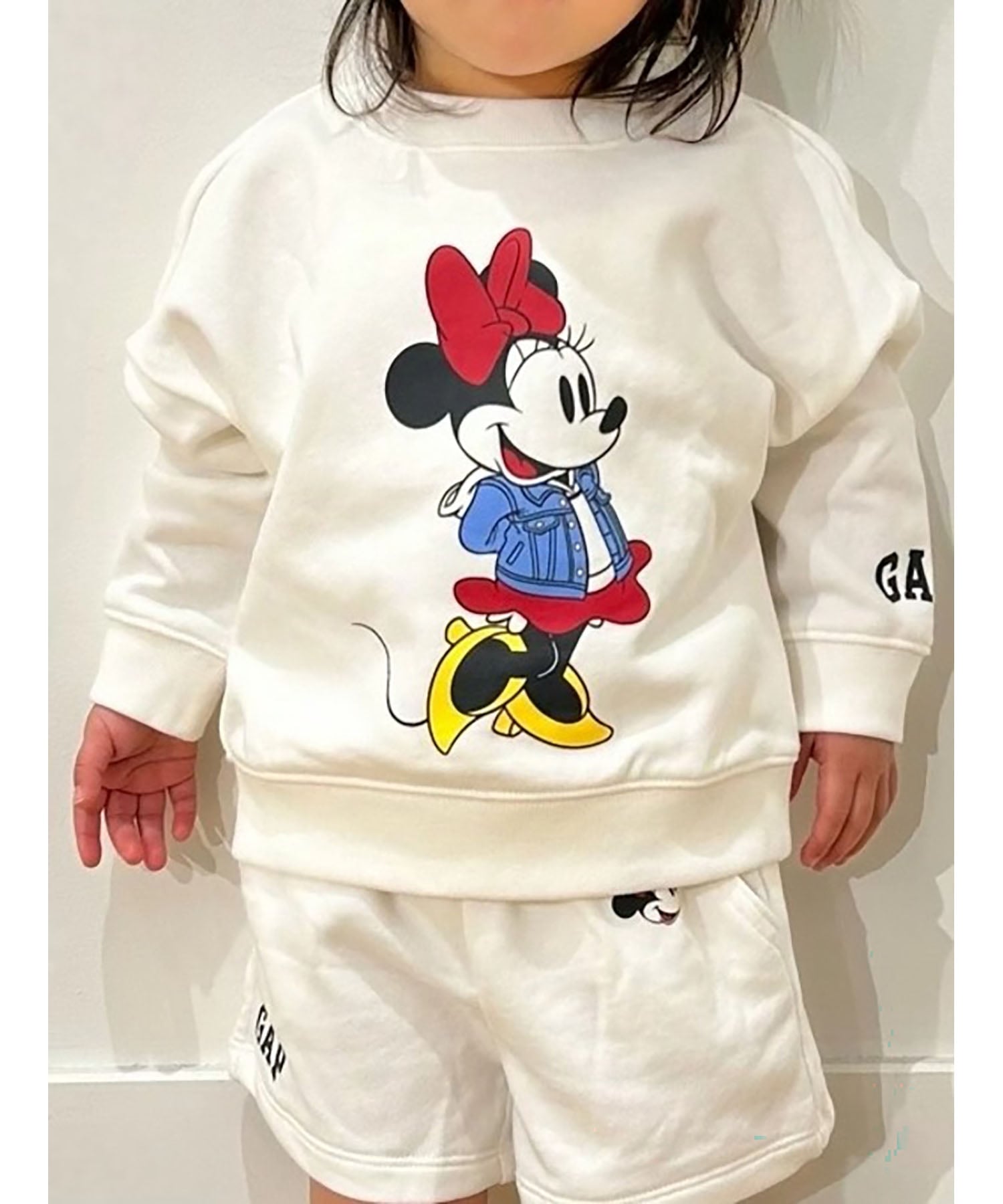 картинка (K) Толстовка Disney (для малышей) GAP, NEW_OFF_WHITE_V2 от магазина Одежда+