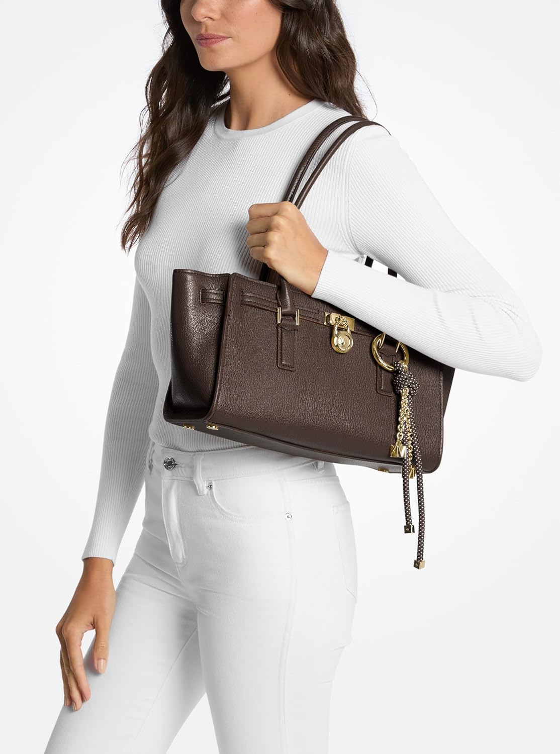 картинка Женская сумка Michael Kors Hamilton Small через плечо от магазина Одежда+