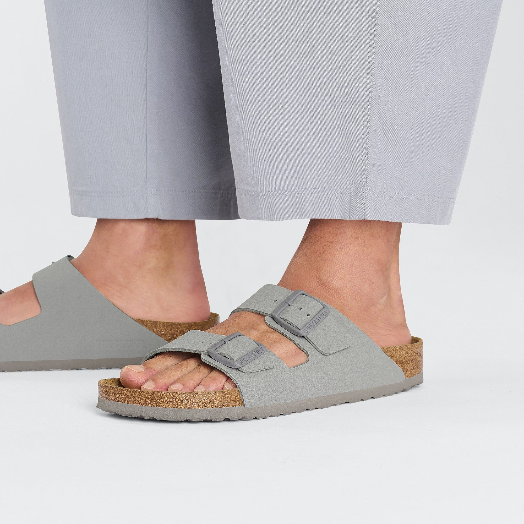 картинка Сандалии Birkenstock Arizona Birko-Flor, серый от магазина Одежда+