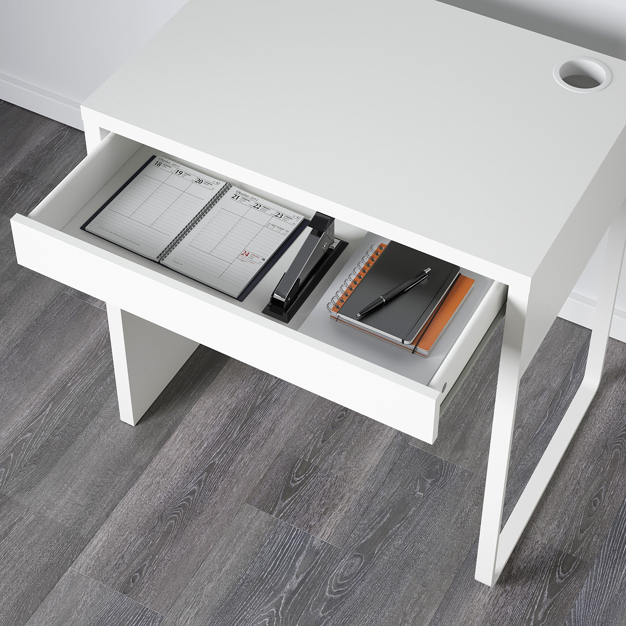 картинка Письменный стол IKEA MICKE, 73x50 см, белый от магазина Одежда+