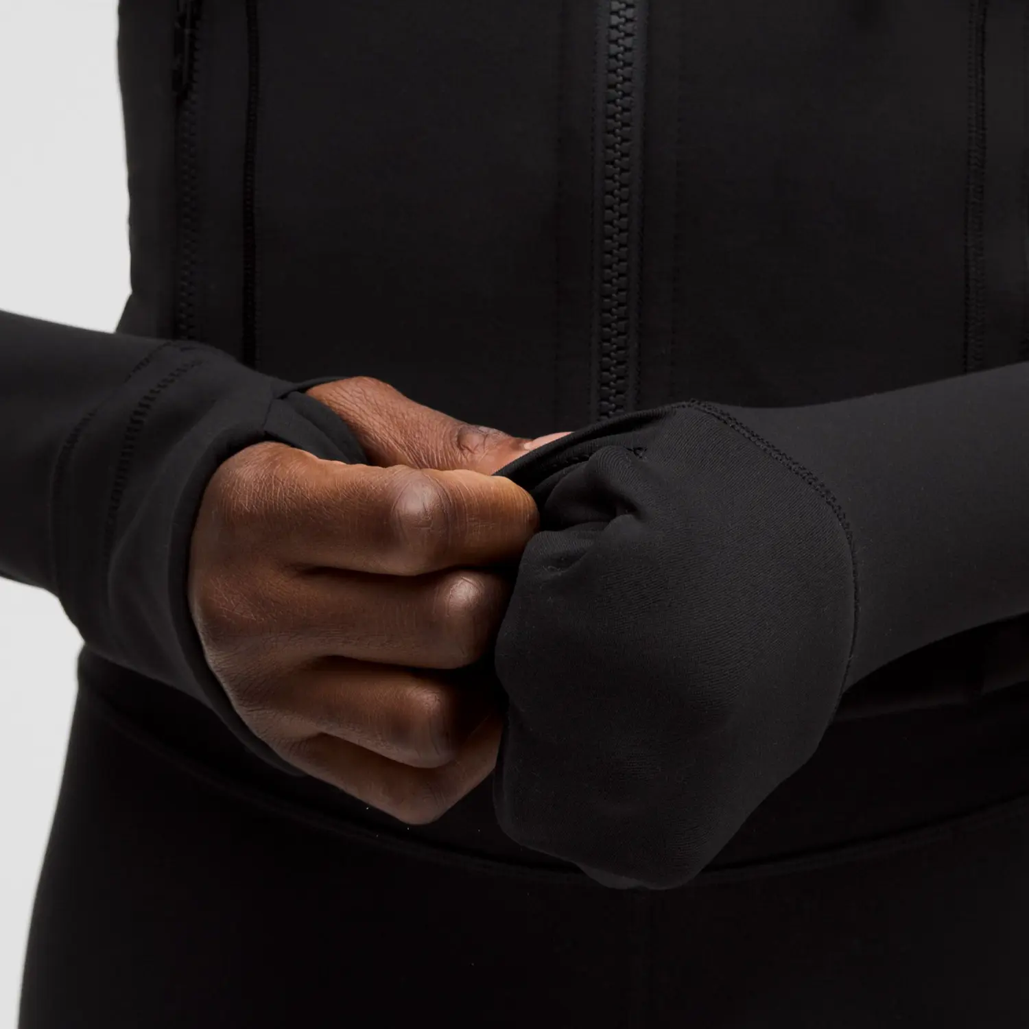картинка Lululemon Куртки и пальто женские Black от магазина Одежда+