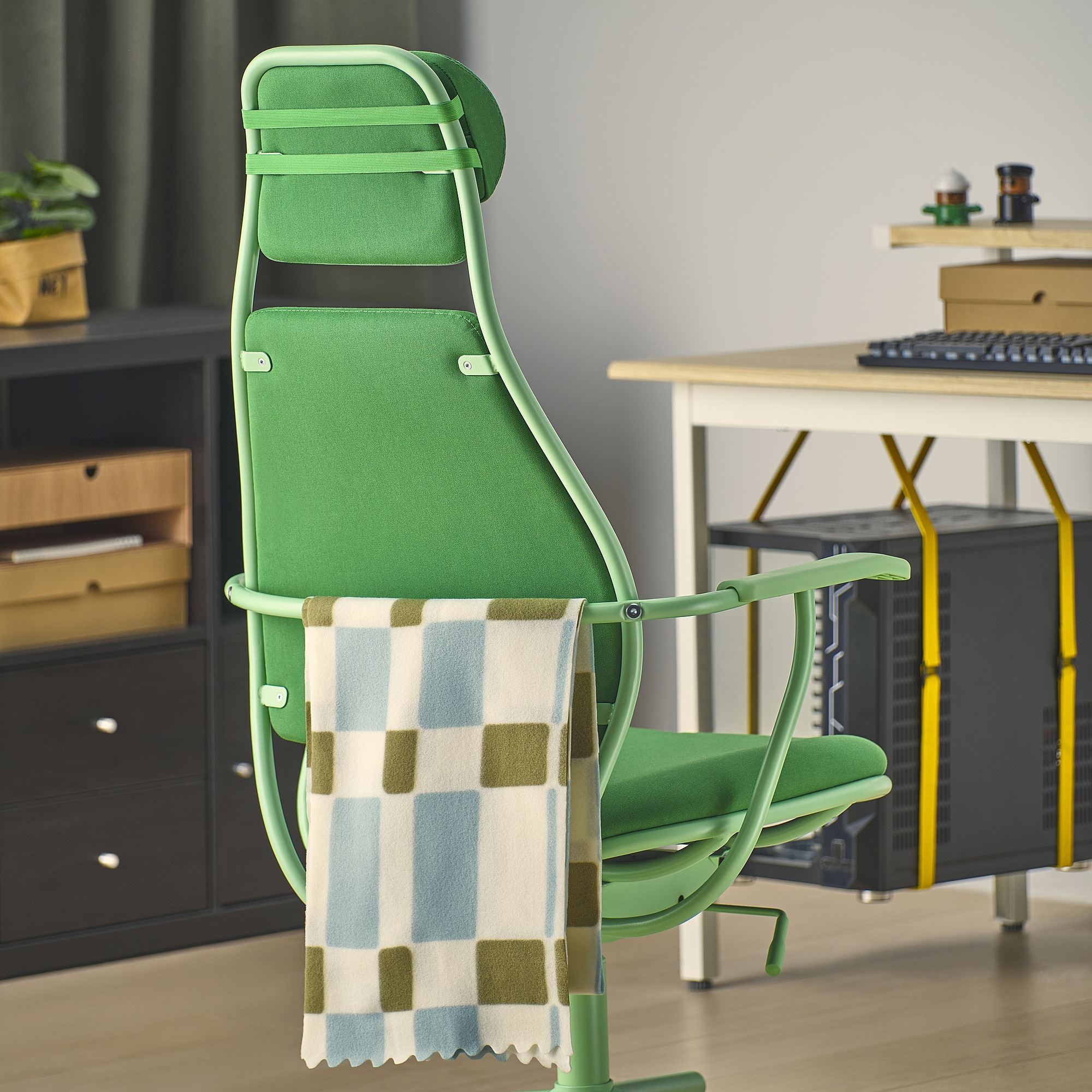 картинка Игровое кресло IKEA LОPARBANA, зеленый от магазина Одежда+