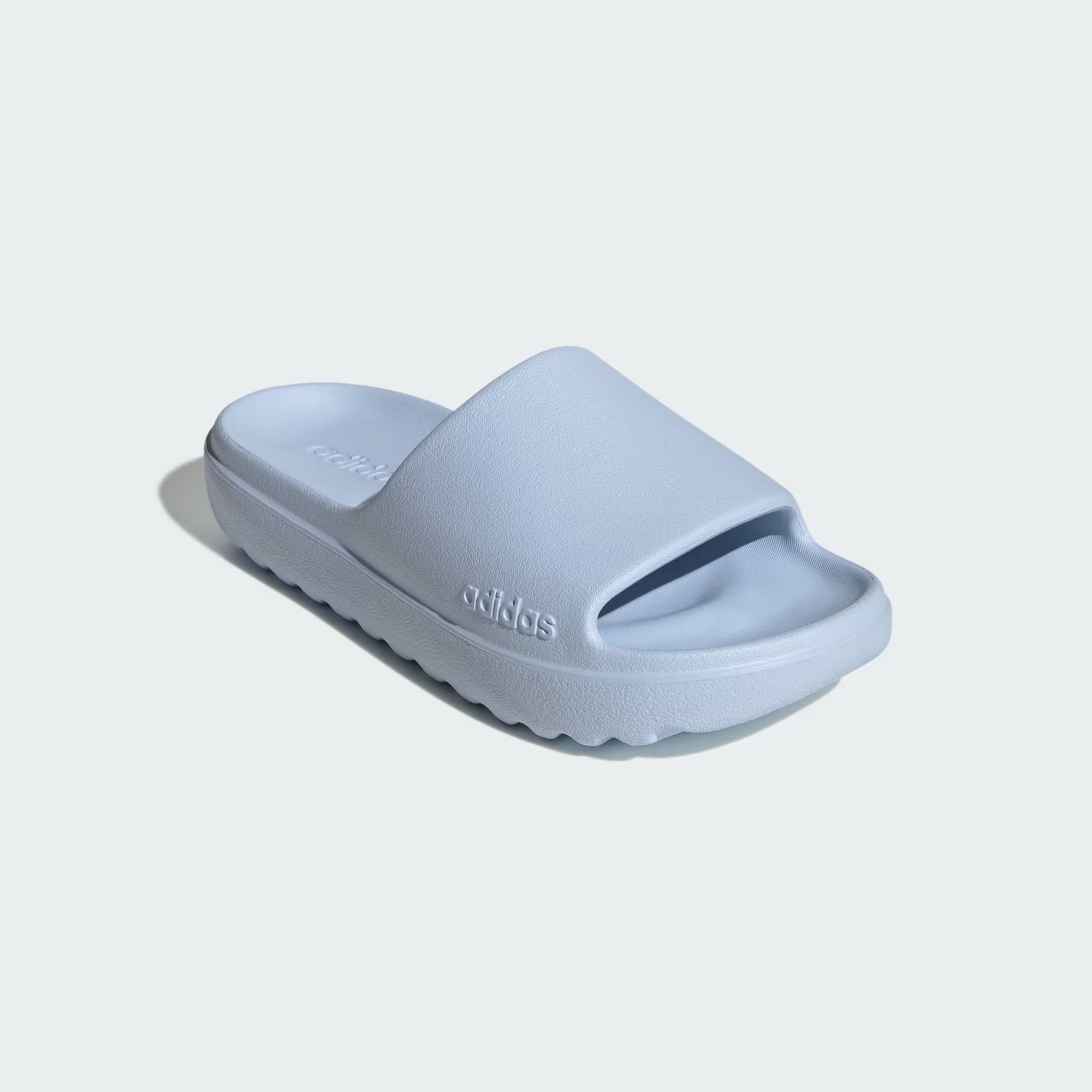 картинка Сандалии Adidas Adilette Lumia IH8922, голубой от магазина Одежда+