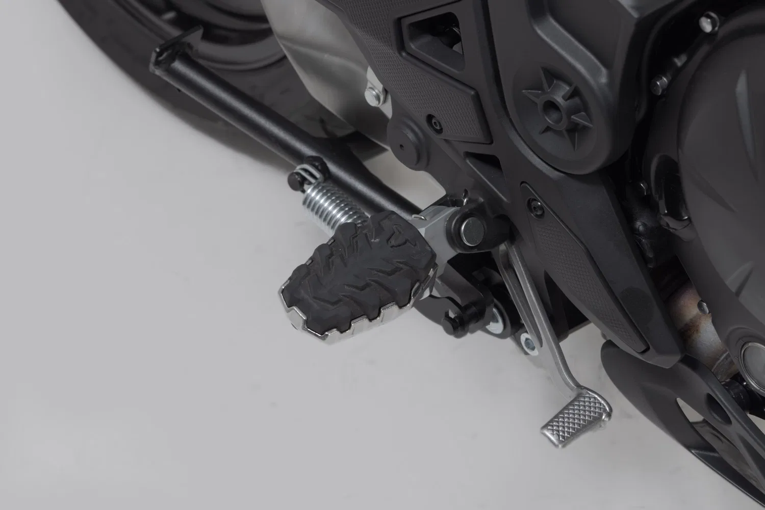 картинка Подножки EVO SW-Motech для Kawasaki от магазина Одежда+
