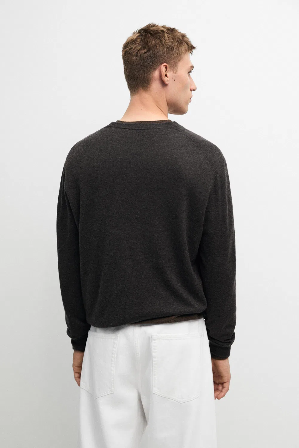 картинка Свитер Massimo Dutti Knit 100% Cashmere Round Neck, угольно-серый от магазина Одежда+