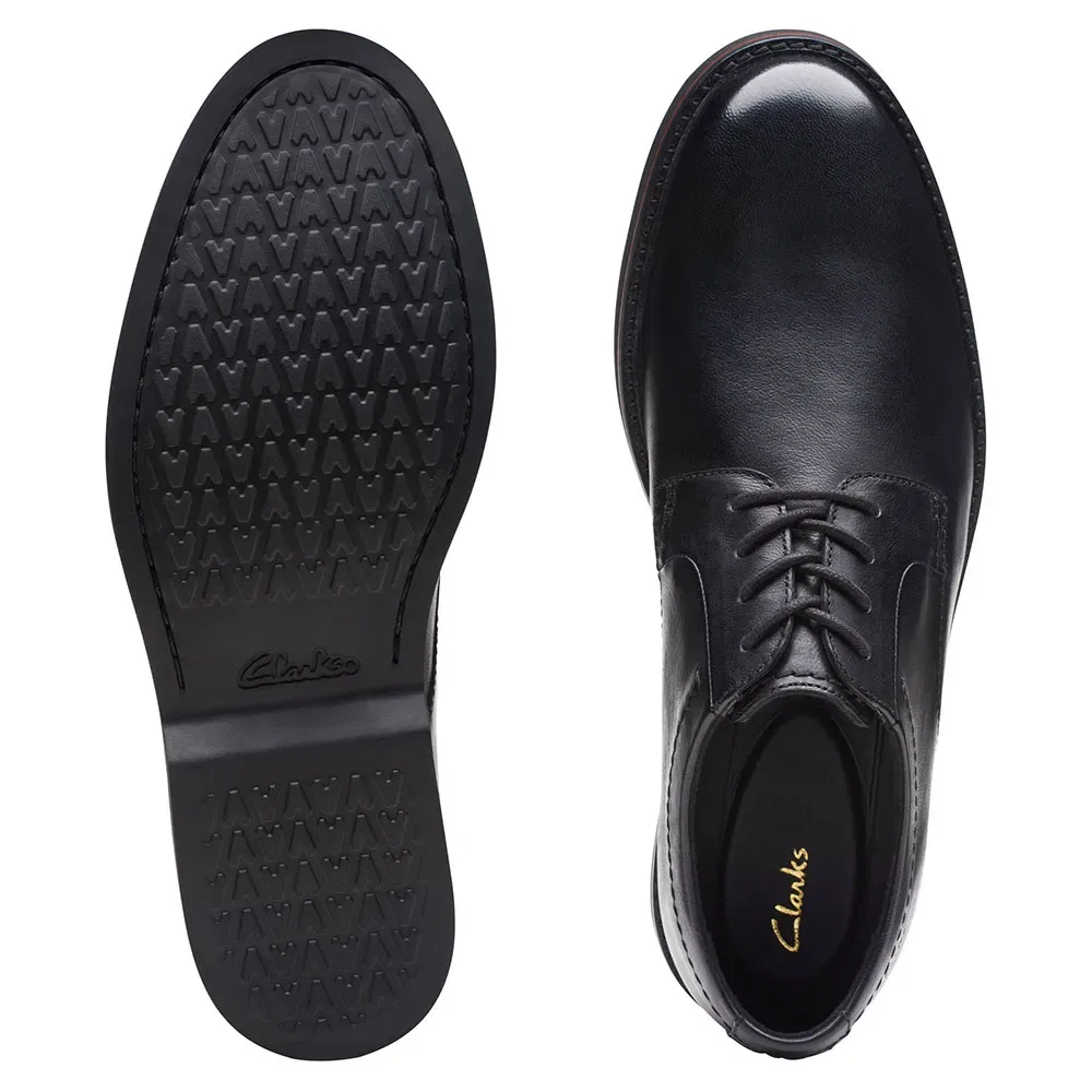 картинка Туфли Atticus Light Lace Clarks Shoes, черный от магазина Одежда+