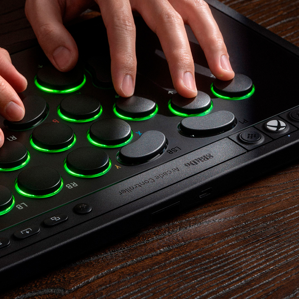 картинка Игровой контроллер 8BitDo Hitbox Arcade Controller, Xbox, черный от магазина Одежда+