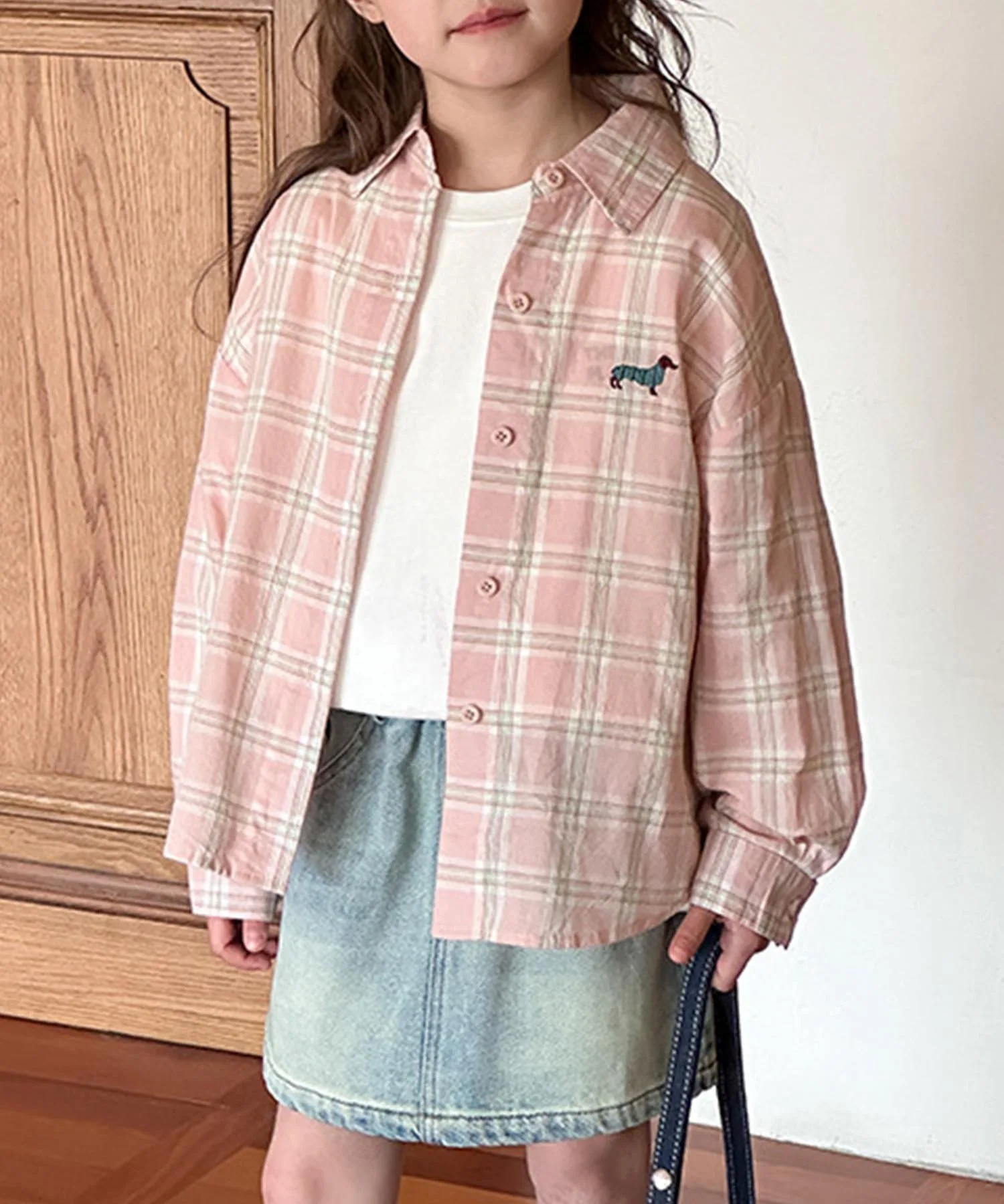 картинка Рубашка в свободную клетку Aimoha Kids, pink от магазина Одежда+