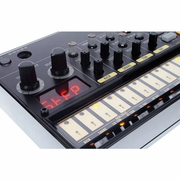 картинка Драм-машина Volca Beats, Korg, Black от магазина Одежда+