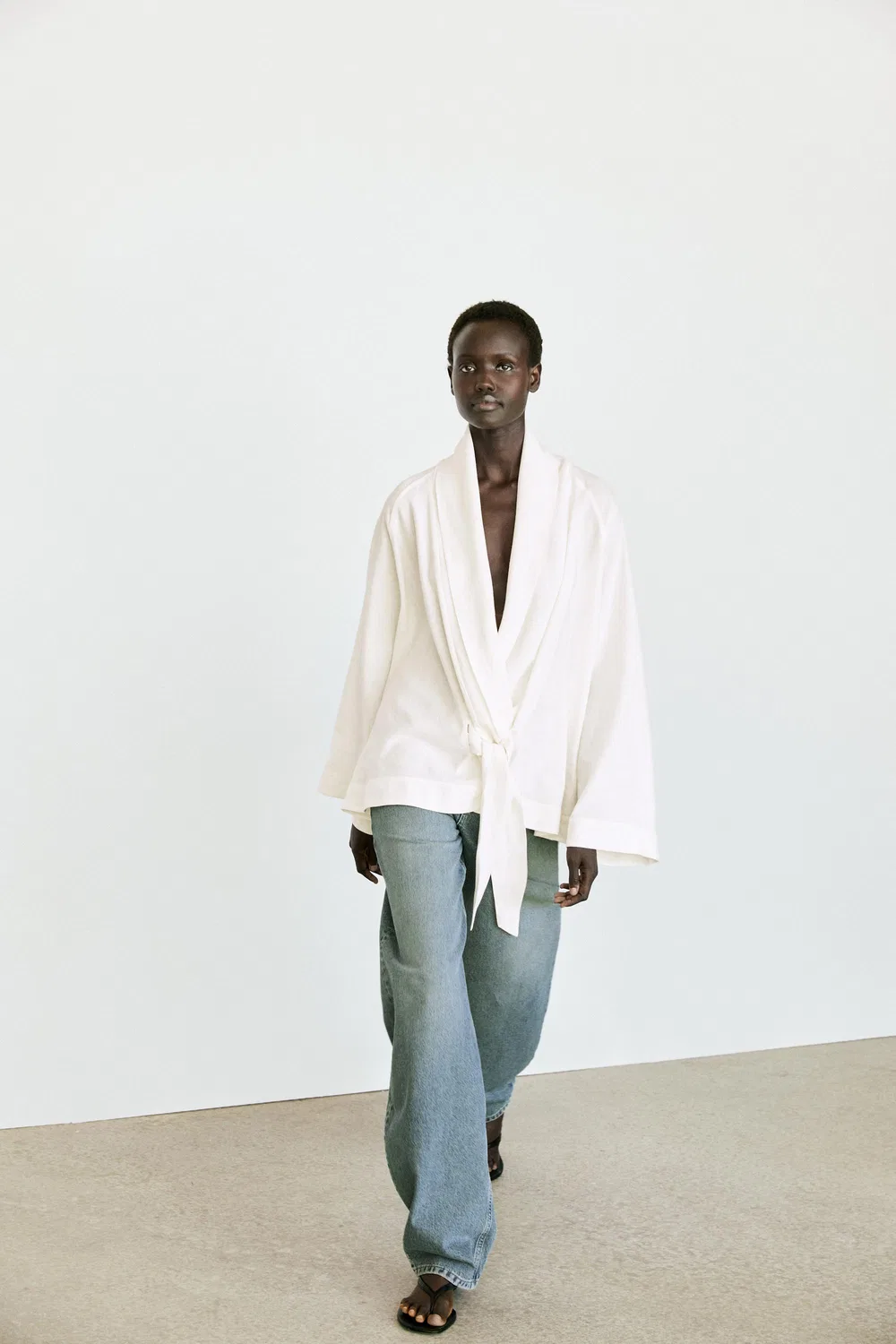 картинка Рубашка Massimo Dutti, струящаяся из льняной смеси с завязками, белый от магазина Одежда+
