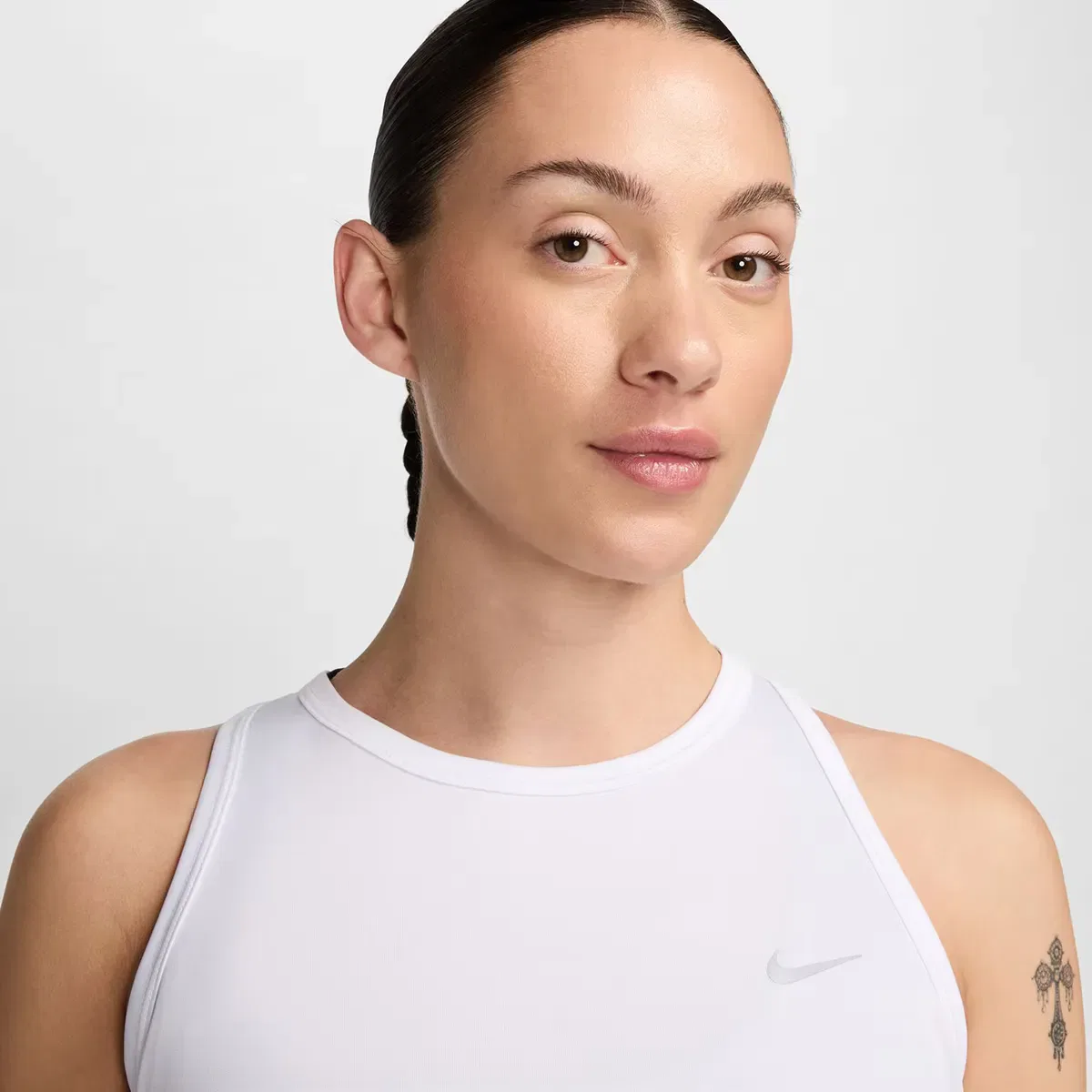 картинка Женский топ для бега Tempo Nike, Blanco от магазина Одежда+