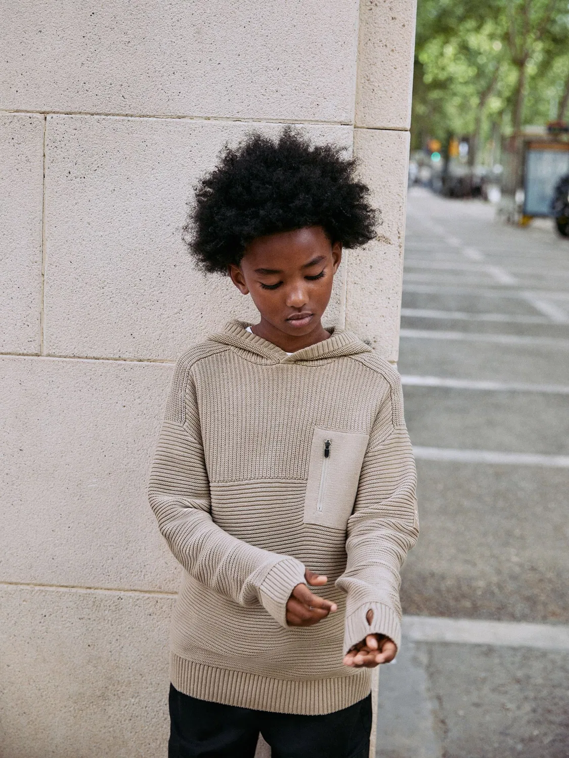 картинка Худи утилитарное вязаное, модель Utility Knitted Hoodie Next, нейтральный от магазина Одежда+