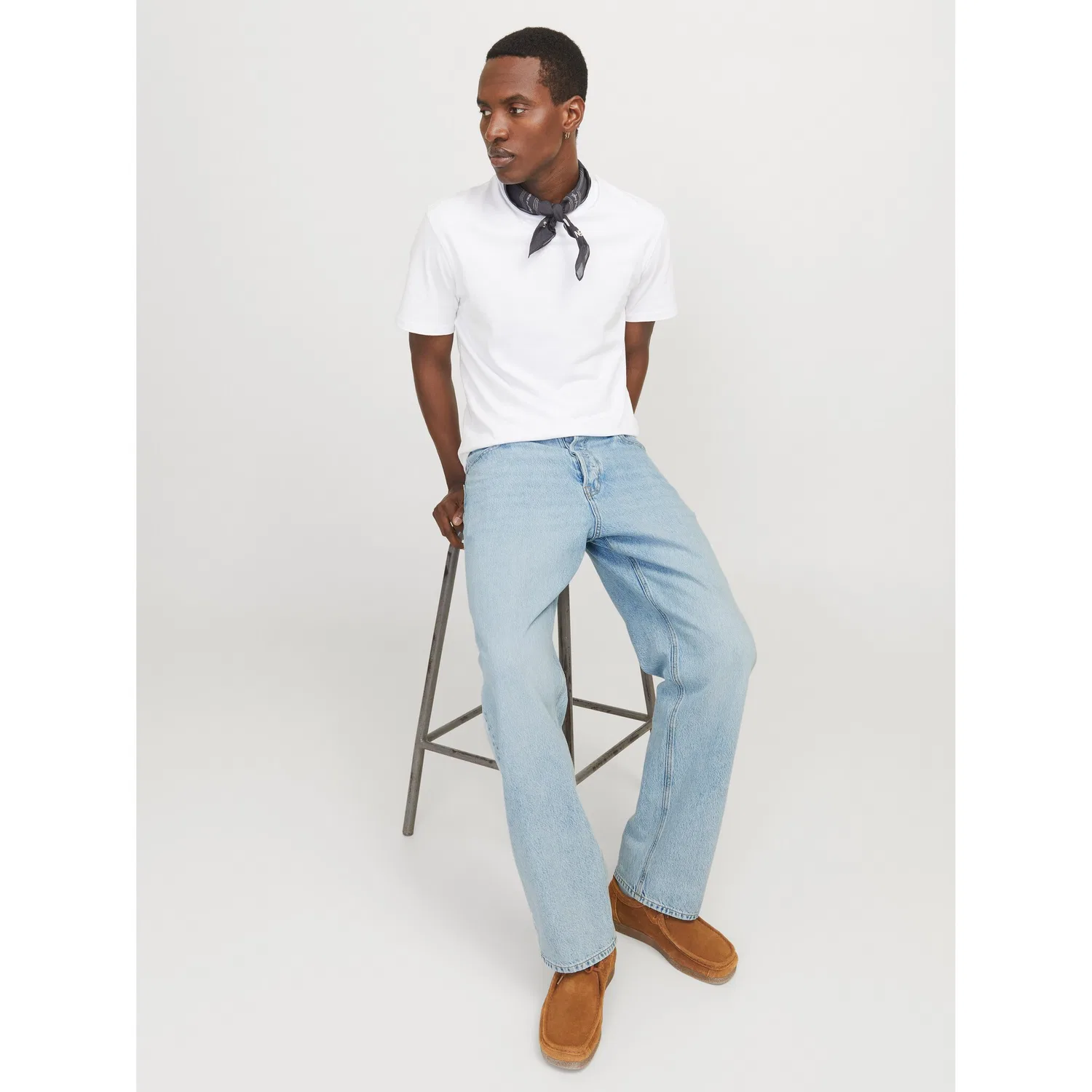 картинка Мужские джинсы свободного кроя Jack & Jones, Light Blue Washed от магазина Одежда+