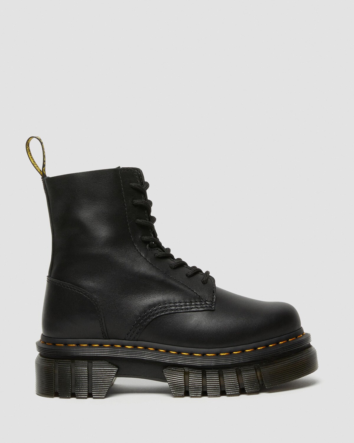 картинка Ботильоны Dr. Martens Audrick на платформе из кожи наппа от магазина Одежда+