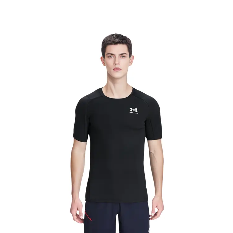картинка Футболка Under Armour HeatGear, черный от магазина Одежда+