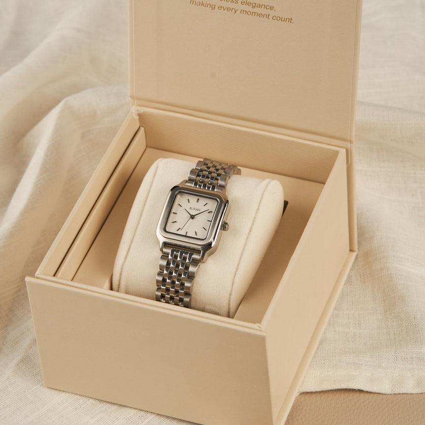 картинка Часы Macy Silver White от магазина Одежда+