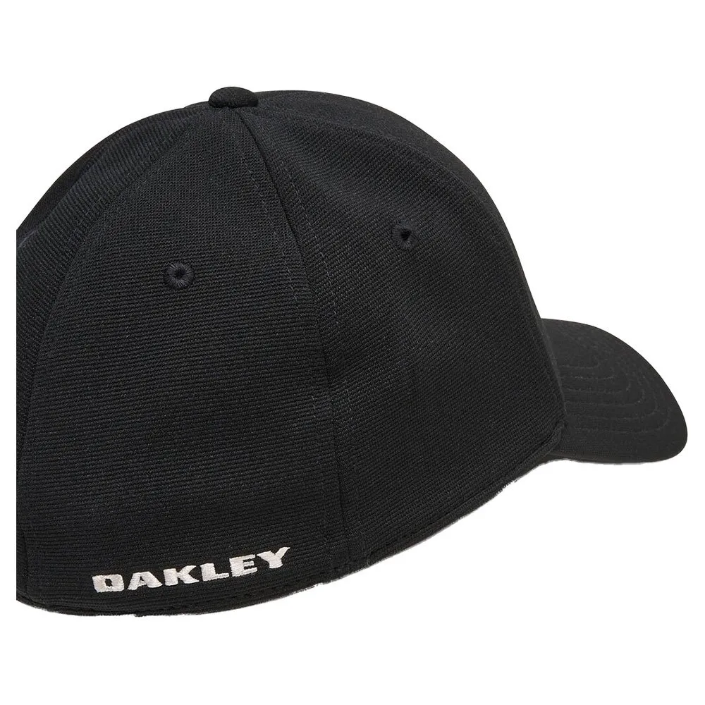картинка Бейсболка Oakley Tincan от магазина Одежда+